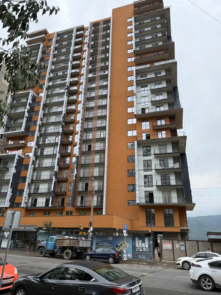 Квартира с 4 спальнями, улица Пааты Датуашвили