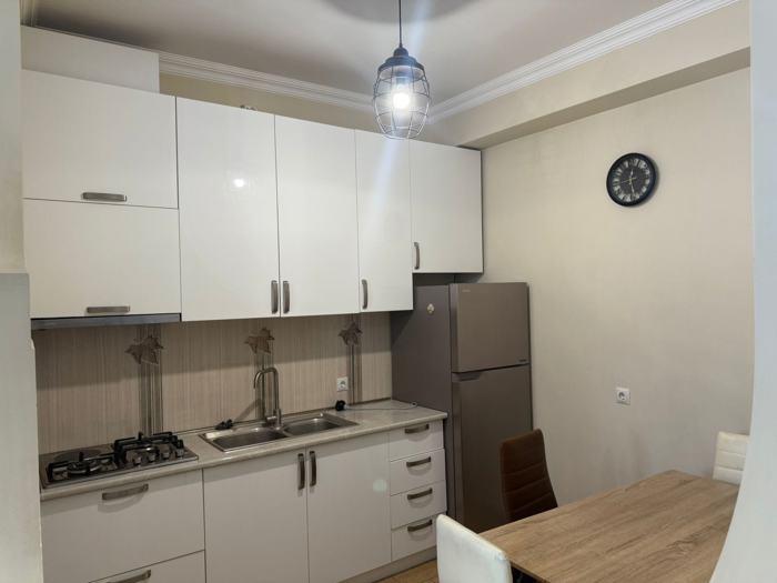 2-room apartment, მარშალ გელოვანის გამზირი