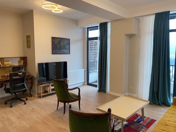 2 yatak odalı daire, Telavi Sokağı