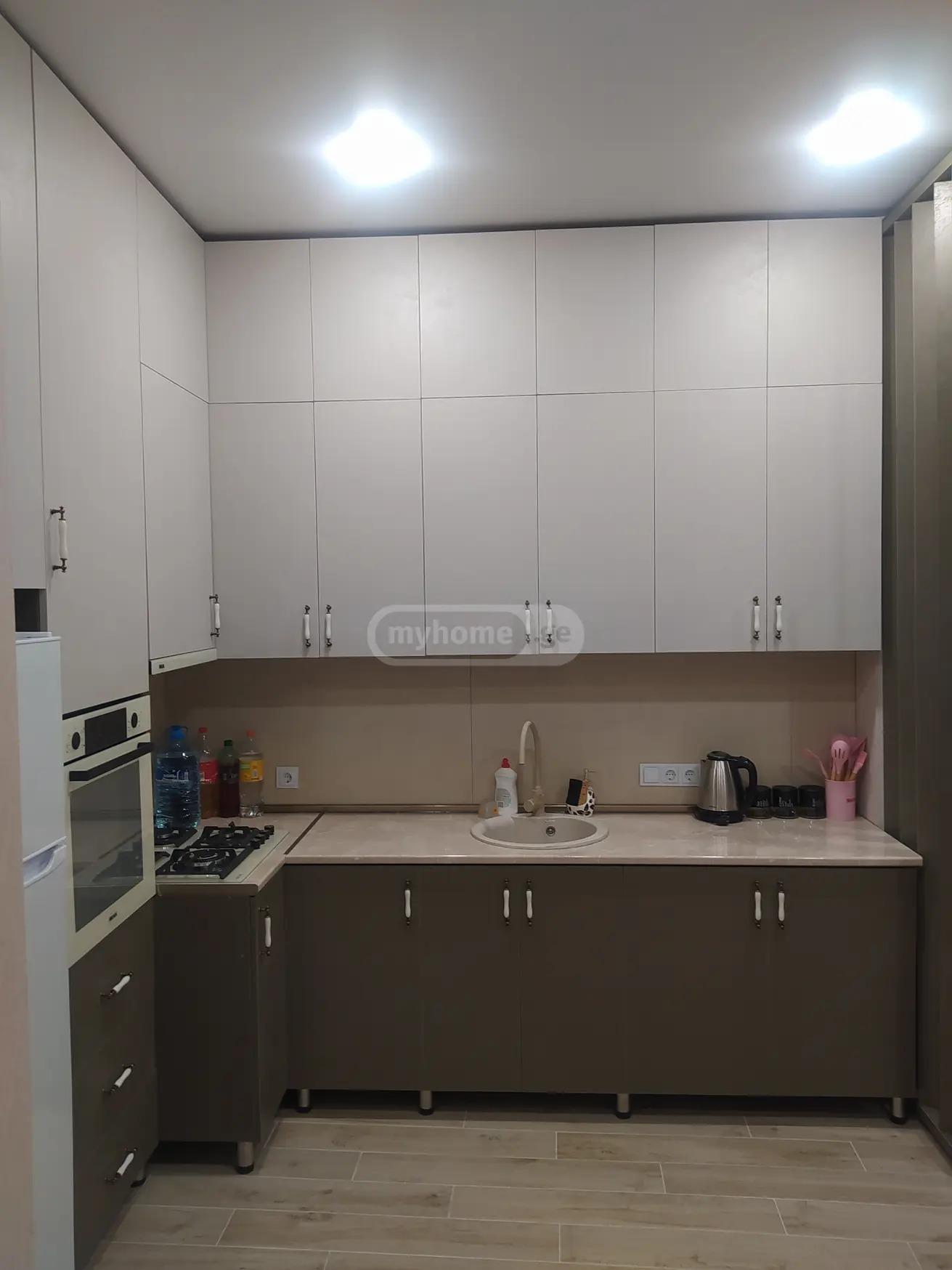 2-room apartment, ვალენტინ თოფურიძის ქუჩა