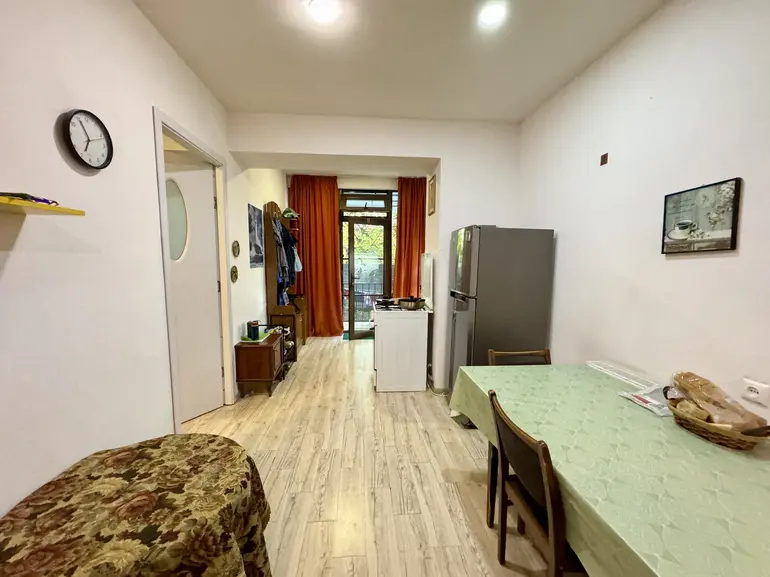 3-bedroom apartment, Davit Guramishvili Street