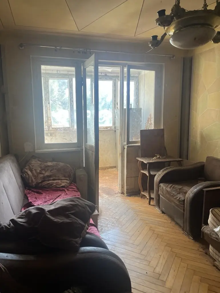 3部屋のマンション、კალოუბნის ქუჩა