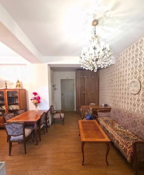 2-комн. квартира, Делиси