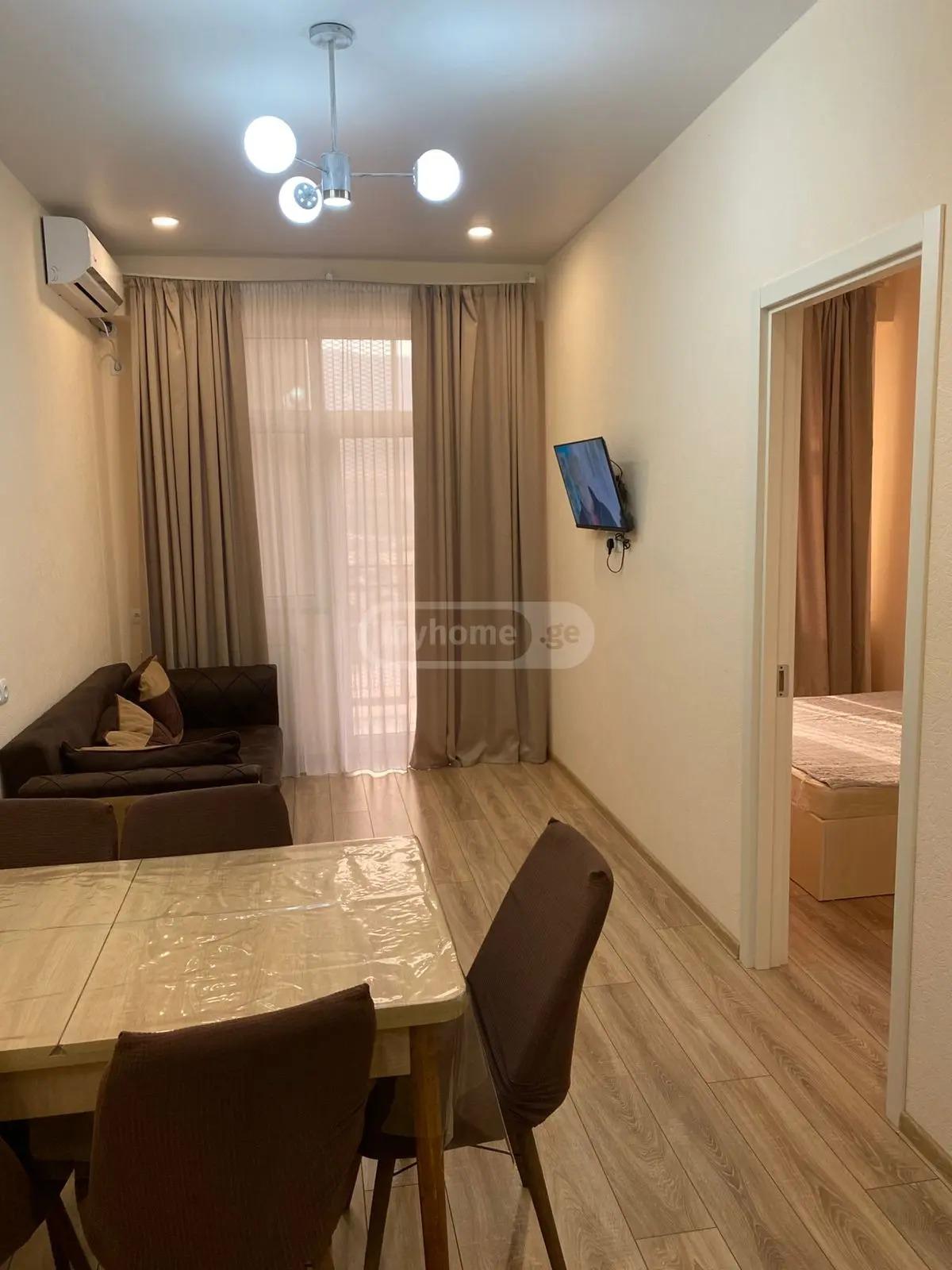 Wohnung mit 1 Schlafzimmer, Schiuli-Schartawa-Prospekt