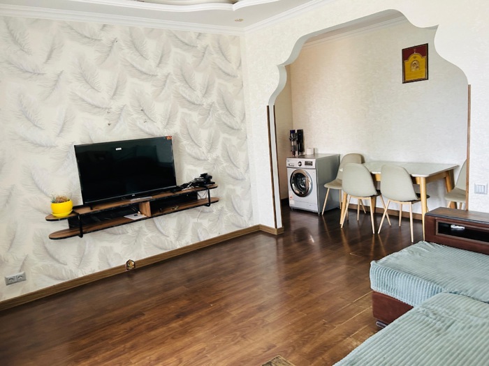 Wohnung mit 2 Schlafzimmern, Qwareli-Straße