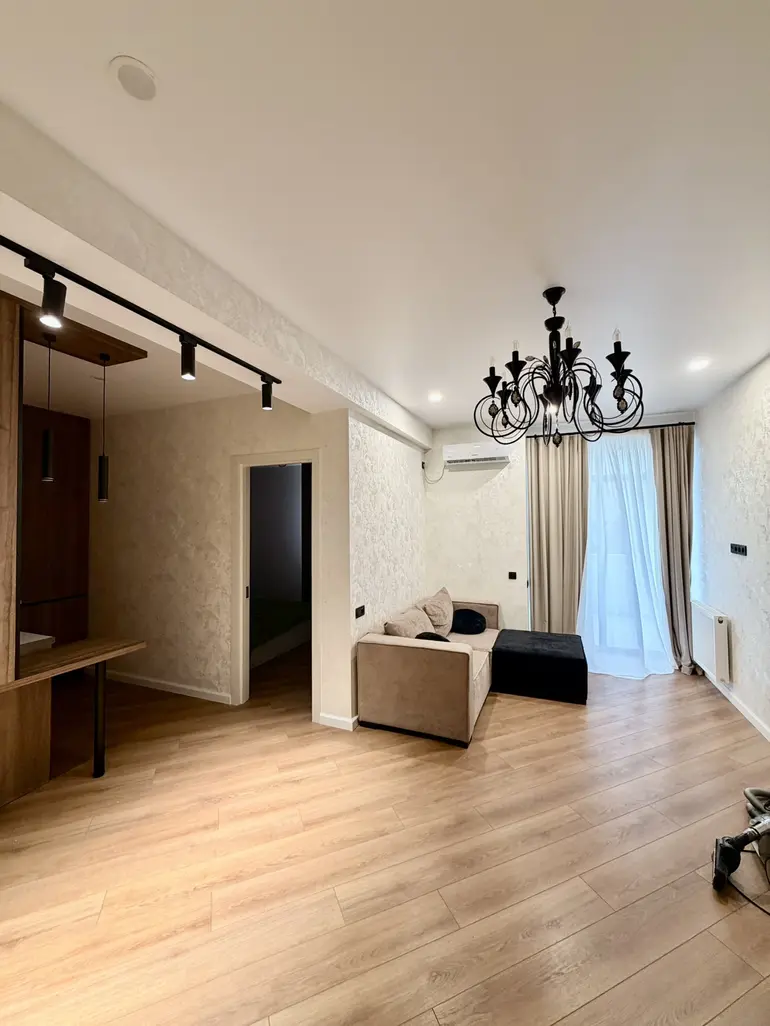 2 yatak odalı daire, Vahuşti Sokağı