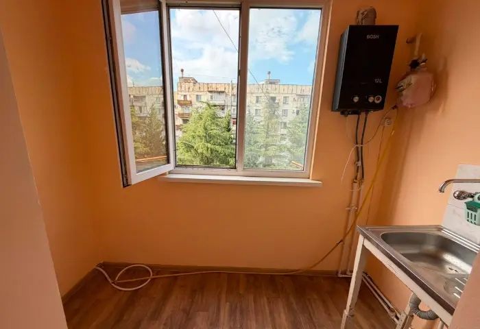 1部屋のマンション、იოსებ ნონეშვილის ქუჩა