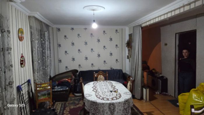 Wohnung mit 2 Schlafzimmern, Sestaponi