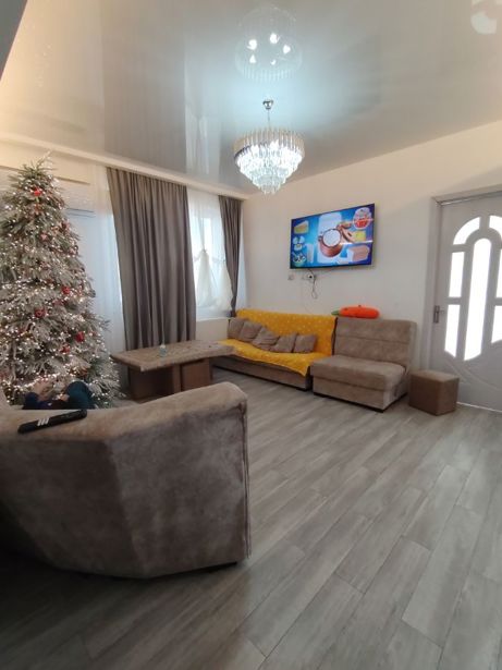 3-Zimmer-Wohnung, ადლიას ქუჩა