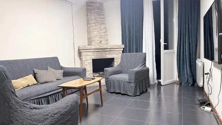 3部屋のマンション、ნინო ჟვანიას ქუჩა