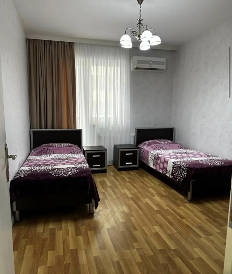 3部屋のマンション、გიორგი ნადარეიშვილის ქუჩა