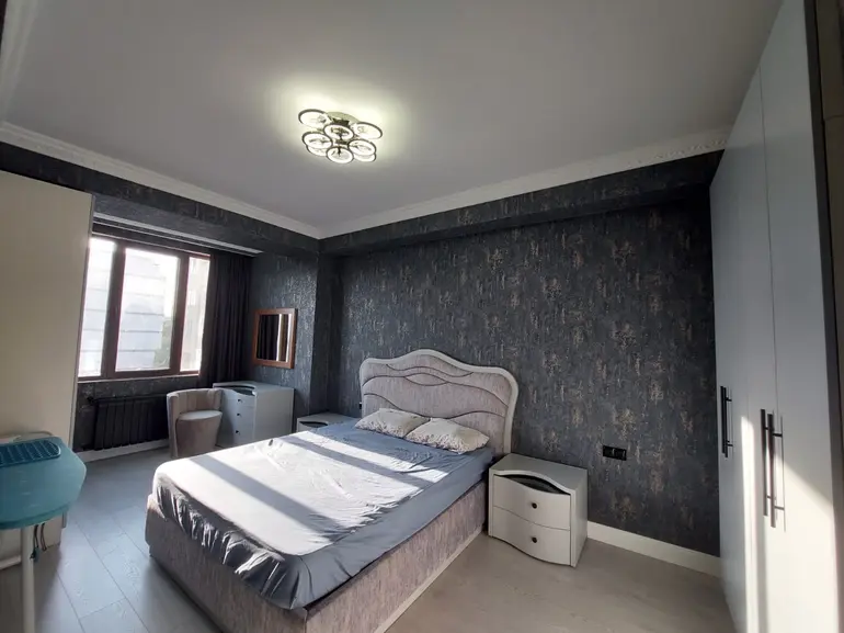2 yatak odalı daire, Kaloubani Sokağı
