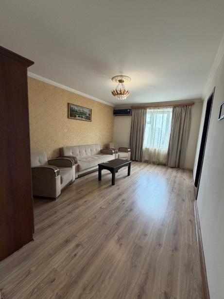 Wohnung mit 2 Schlafzimmern, 4. Mikrorajon – Warkethili