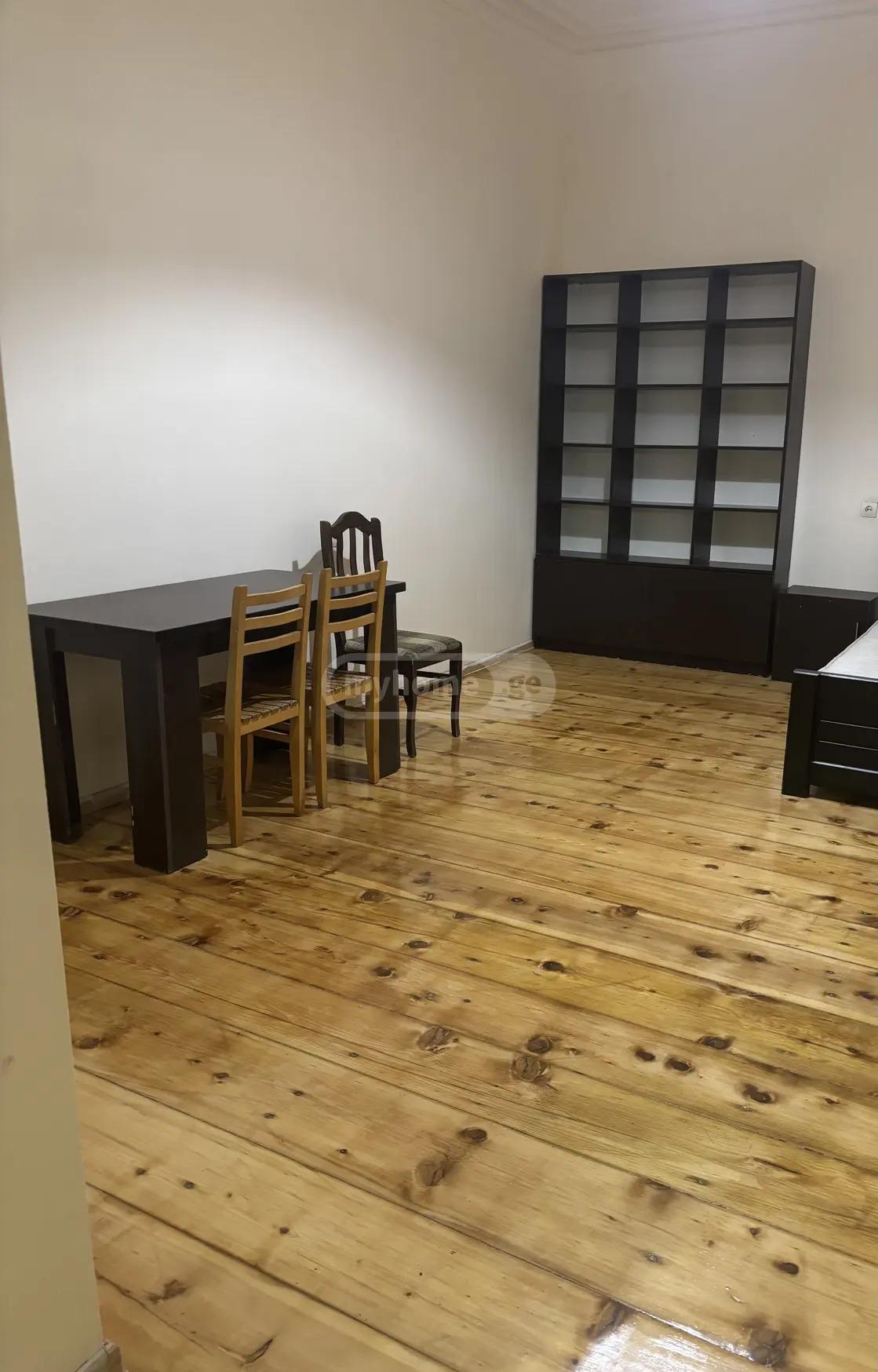 1-Zimmer-Gewerbeimmobilie, დავით აღმაშენებლის გამზირი