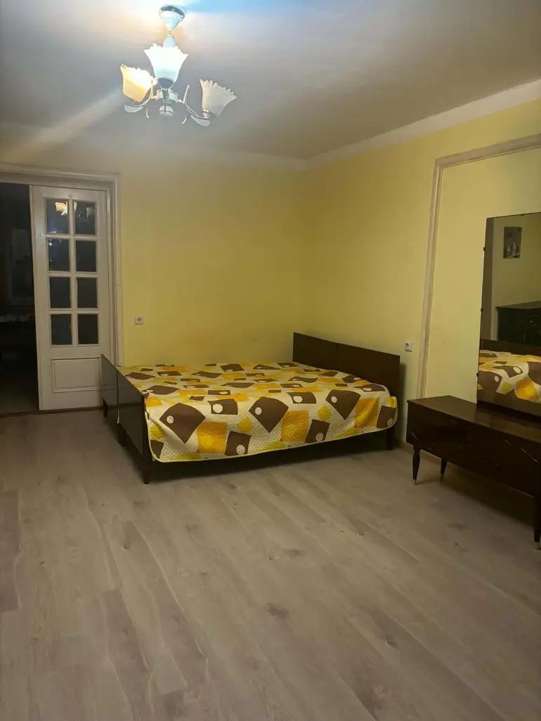 Wohnung mit 1 Schlafzimmer, 2. Block Dighomi Massiw