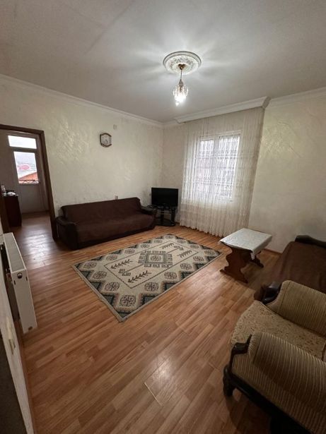 Wohnung mit 1 Schlafzimmer, Luka-Asatiani-Straße
